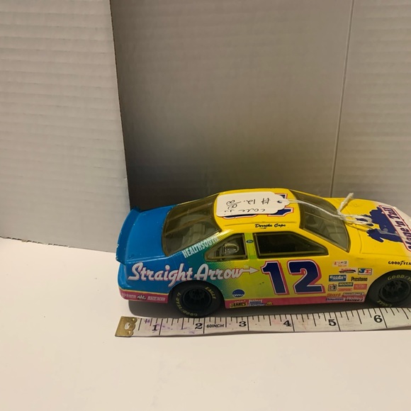 Racing Champions, “12 NASCAR Straight Arrow - Picture 2 of 4